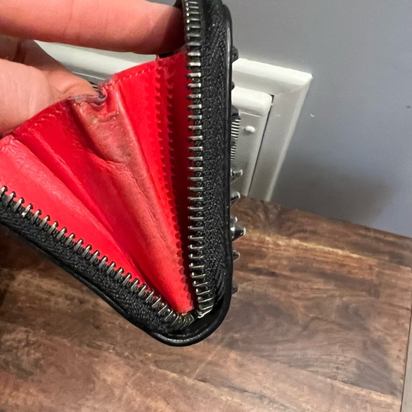 Designer Louboutin Mini Wallet - Picture 7 of 10